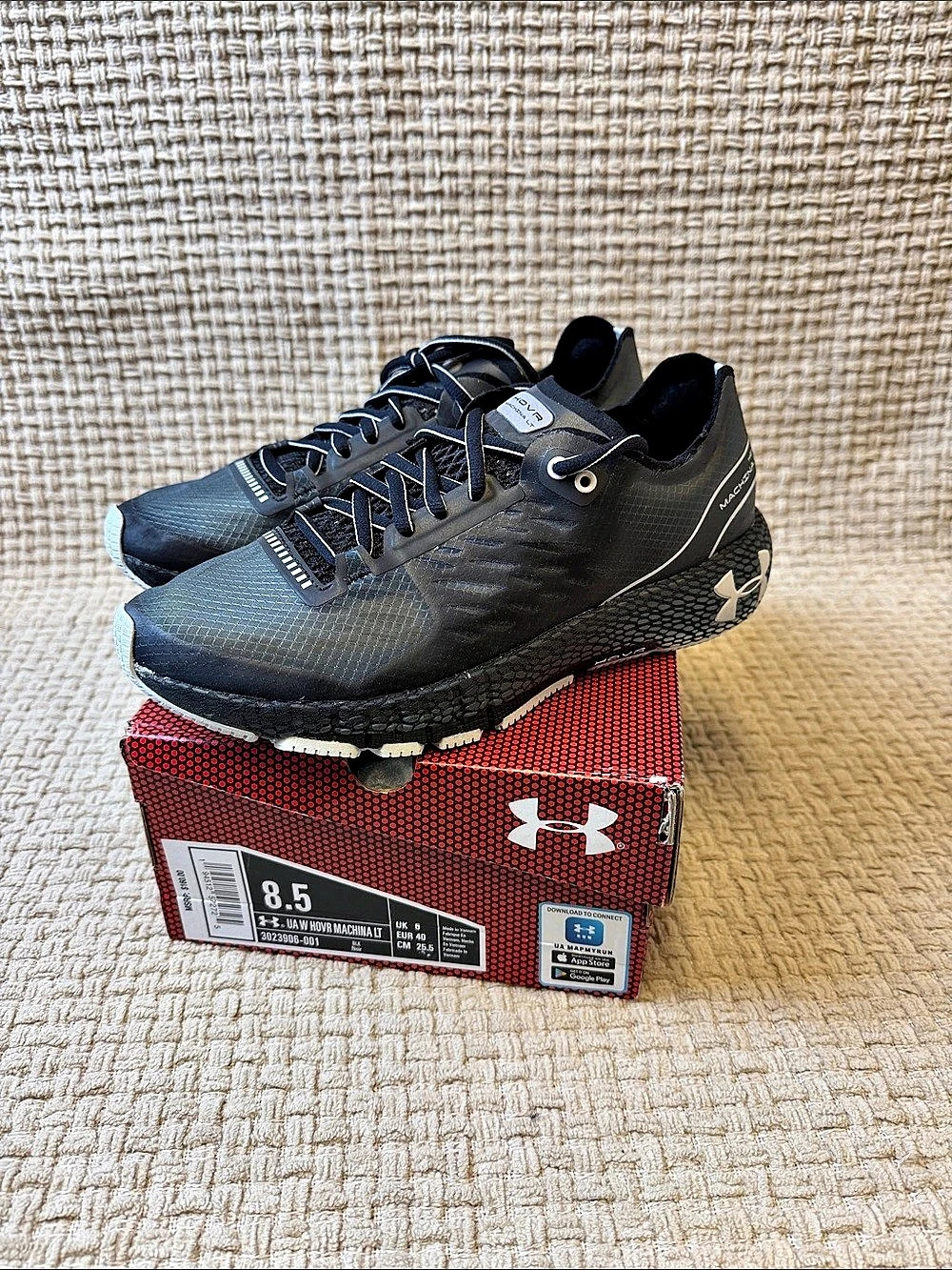 Under Armour Charged Assert Athletic Shoes Black & White US 8.5
